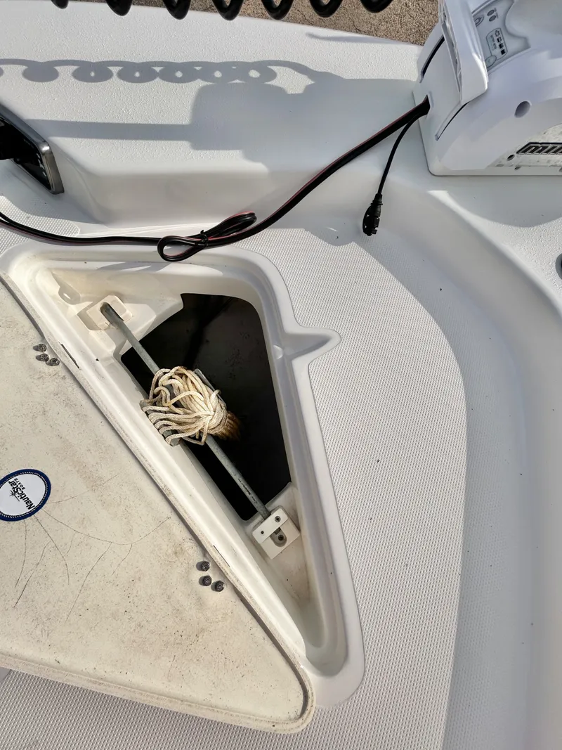 Slide: The Image of NauticStar 224 XTS/CC 2016 - 13