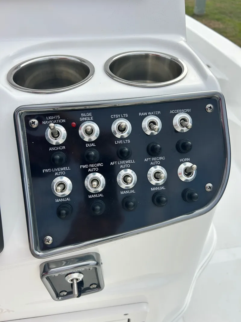 Slide: The Image of NauticStar 224 XTS/CC 2016 - 24