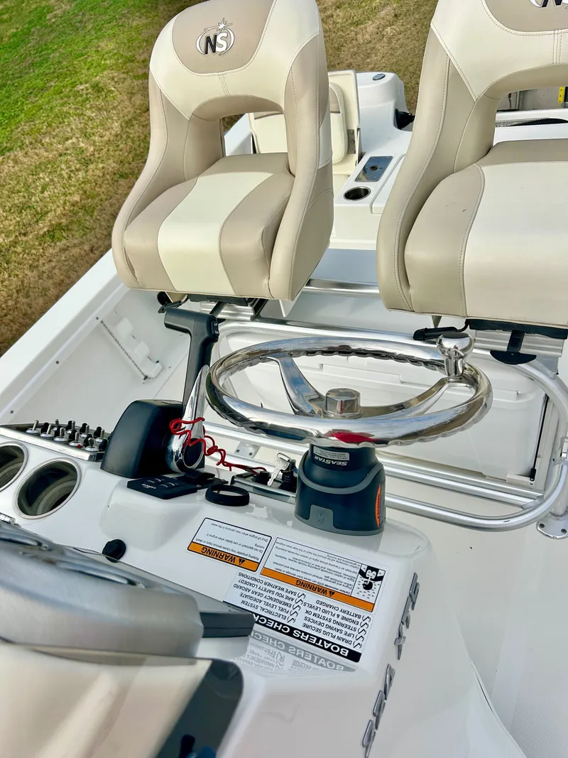 Slide: The Image of NauticStar 224 XTS/CC 2016 - 30