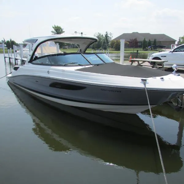 Slide: The Image of Sea Ray 350 SLX 2017 - 0