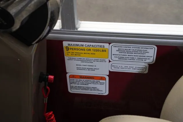 Slide: The Image of Sun Tracker Party Barge 18 DLX 2023 - 13