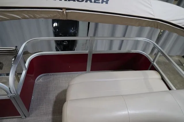 Slide: The Image of Sun Tracker Party Barge 18 DLX 2023 - 18