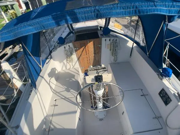 Slide: The Image of Nonsuch 30 Ultra 1987 - 5