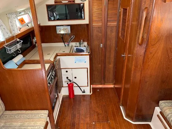 Slide: The Image of Nonsuch 30 Ultra 1987 - 8
