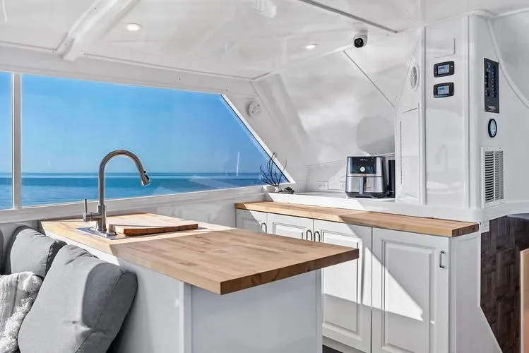 Slide: The Image of 1984 Ocean Yachts Super Sport - Image 18 - 18