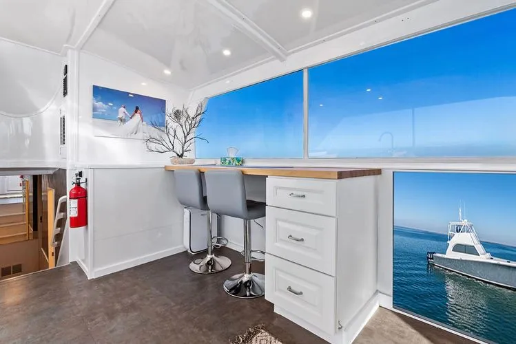 Slide: The Image of 1984 Ocean Yachts Super Sport - Image 20 - 20