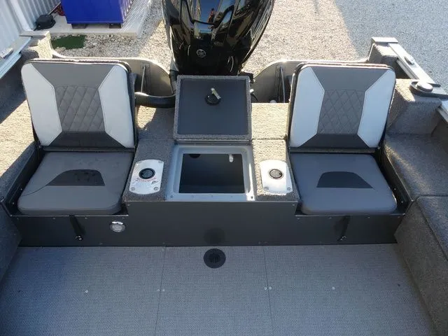 Slide: The Image of G3 Angler V 19 FS 2026 - 15