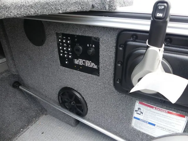 Slide: The Image of G3 Angler V 1750 SF 2026 - 12