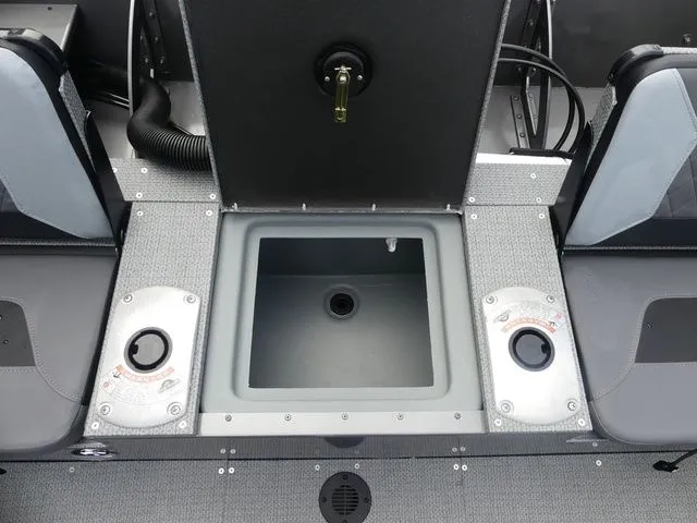 Slide: The Image of G3 Angler V 1750 SF 2026 - 18