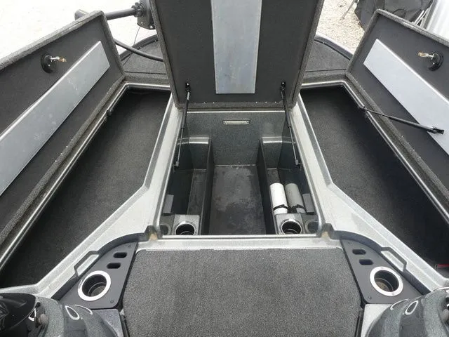 Slide: The Image of Nitro Z18 2017 - 18