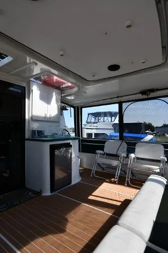 Slide: The Image of Mainship 47 Motor Yacht 1994 - 9