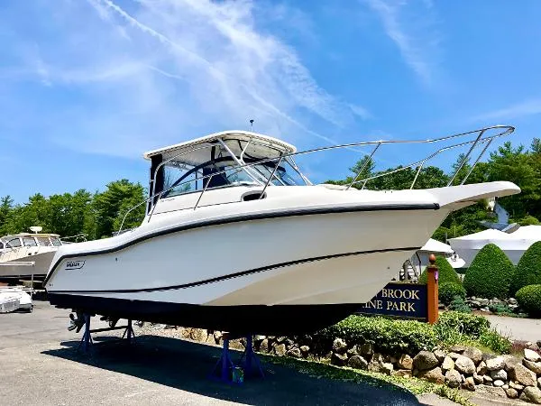 Slide: The Image of Boston Whaler 255 Conquest 2006 - 5