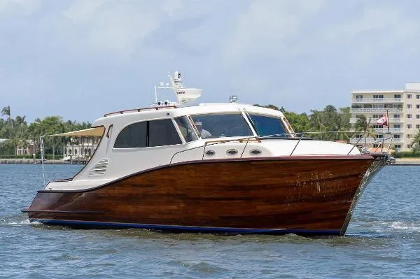 Slide: The Image of Maverick 48 2015 - 1