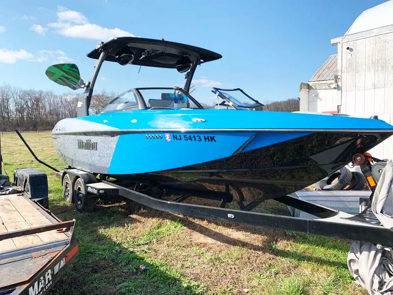 Slide: The Image of Malibu LSV 2018 - 0