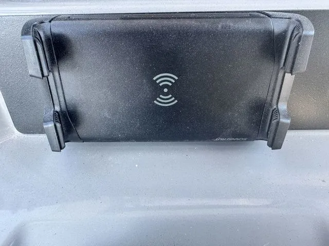 Slide: The Image of Robalo R230 Center Console 2026 - 19