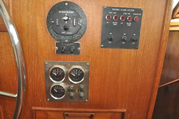 Slide: The Image of Burger F/B Motor Yacht 1962 - 9