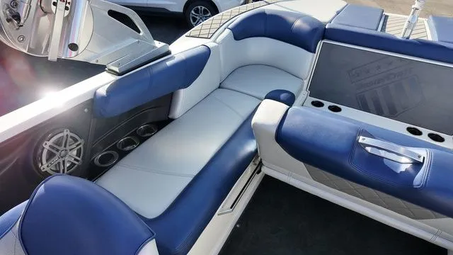 Slide: The Image of MasterCraft X30 2015 - 14