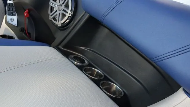 Slide: The Image of MasterCraft X30 2015 - 22