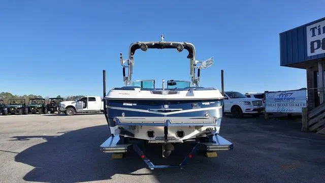 Slide: The Image of MasterCraft X30 2015 - 4