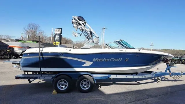 Slide: The Image of MasterCraft X30 2015 - 6