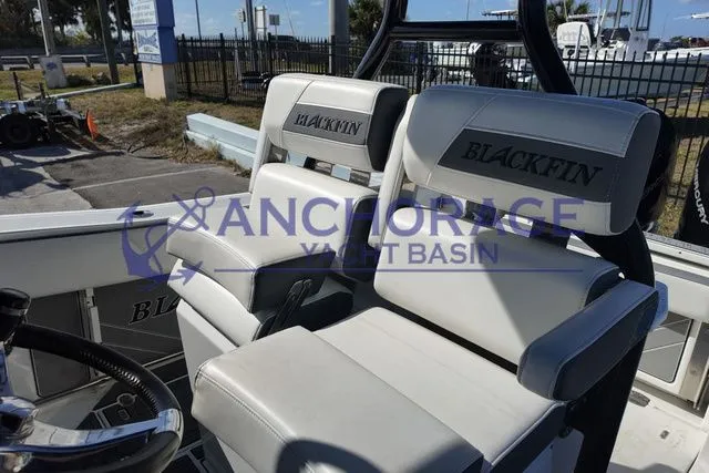 Slide: The Image of Blackfin 272 CC 2019 - 7