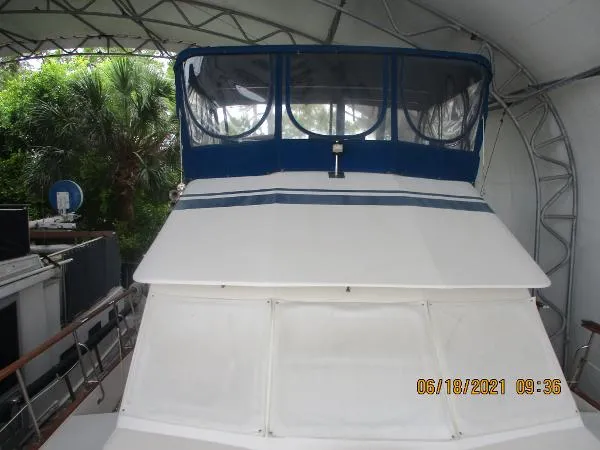 Slide: The Image of Kha Shing 36 SunDeck 1985 - 8