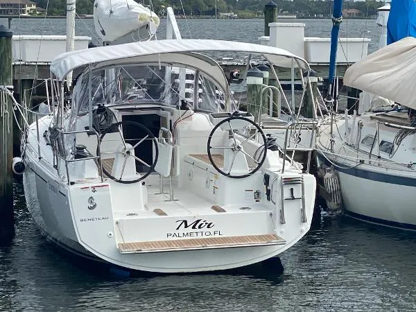 Slide: The Image of Beneteau OCEANIS 30.1 #142 2021 - 10
