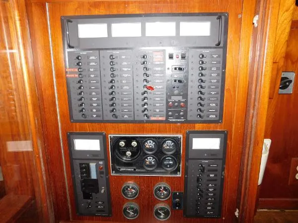 Slide: The Image of Atlantic 47 Motor Yacht 1987 - 6