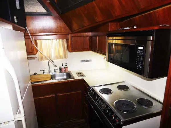Slide: The Image of Atlantic 47 Motor Yacht 1987 - 9