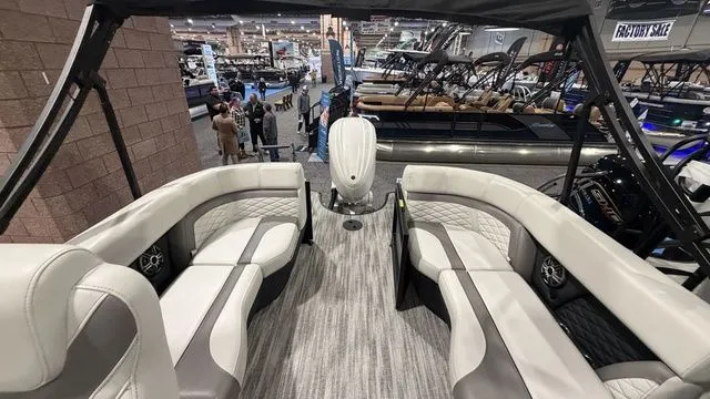 Slide: The Image of Godfrey Monaco 275 SBQ 2026 - 6