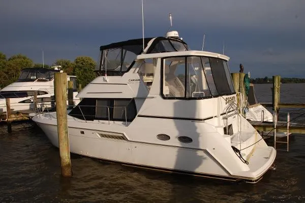 Slide: The Image of Carver Yachts 356 Motor Yacht 2000 - 1