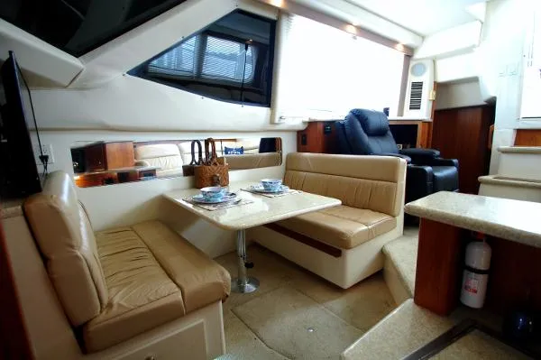 Slide: The Image of Carver Yachts 356 Motor Yacht 2000 - 5