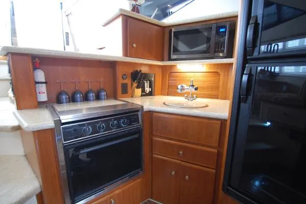Slide: The Image of Carver Yachts 356 Motor Yacht 2000 - 8