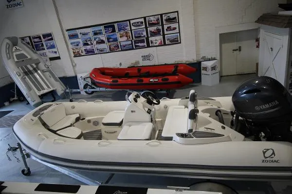 Slide: The Image of Zodiac Yachtline 490 2021 - 2