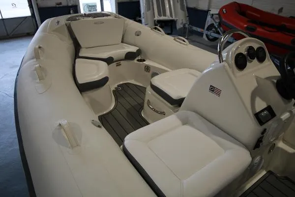 Slide: The Image of Zodiac Yachtline 490 2021 - 4