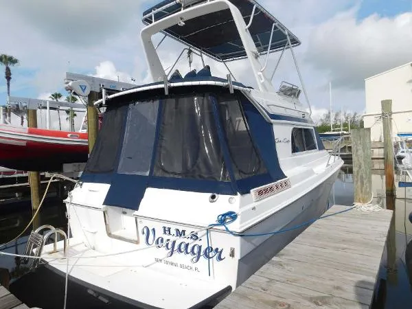 Slide: The Image of Chris-Craft Sport Bridge Sedan 1991 - 3