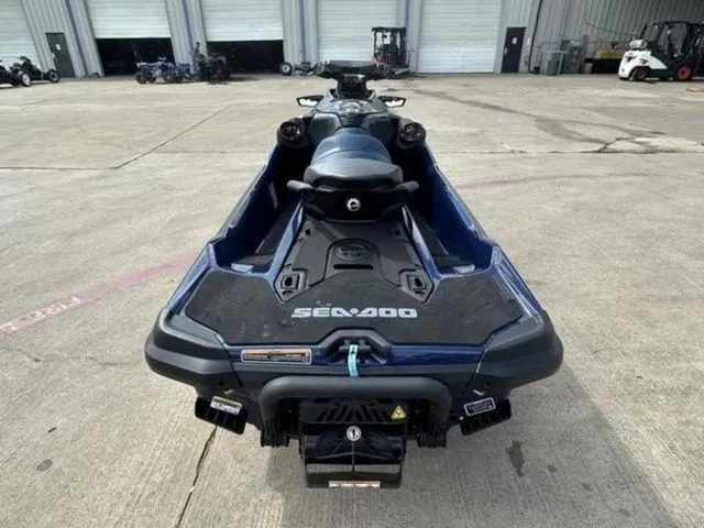 Slide: The Image of Sea-Doo GTX 230 2026 - 7