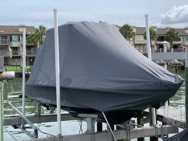 Slide: The Image of Shearwater 25 Carolina 2020 - 2