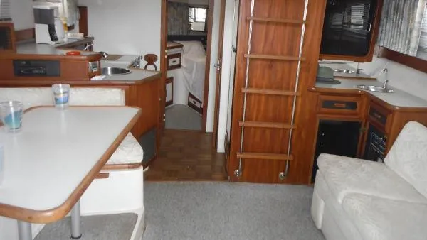 Slide: The Image of Carver Yachts 330 Mariner 1994 - 1