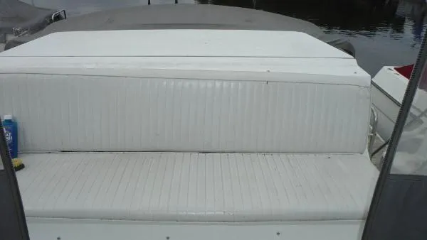 Slide: The Image of Carver Yachts 330 Mariner 1994 - 8