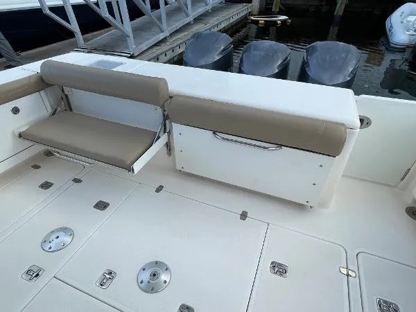 Slide: The Image of Pursuit OS 385 Offshore 2016 - 10