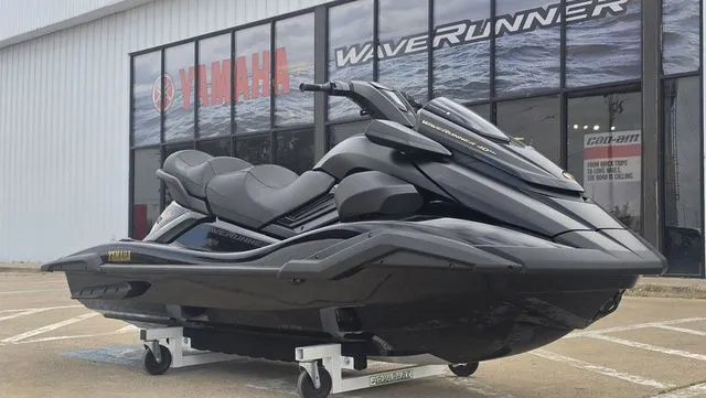 Slide: The Image of Yamaha FX Limited SVHO 2026 - 14