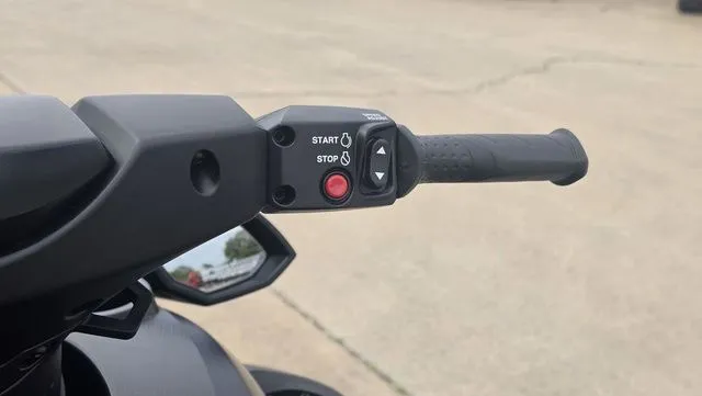 Slide: The Image of Yamaha FX Limited SVHO 2026 - 18