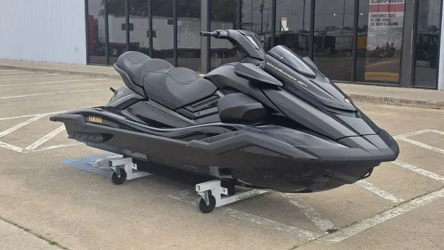 Slide: The Image of Yamaha FX Limited SVHO 2026 - 3