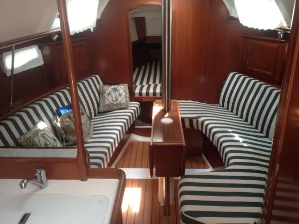 Slide: The Image of Beneteau 331 KC 2003 - 8