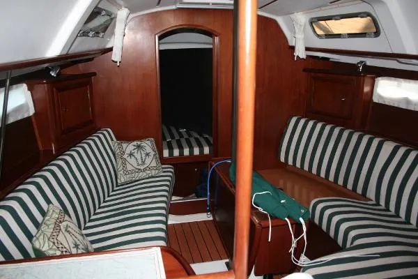 Slide: The Image of Beneteau 331 KC 2003 - 9