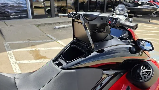 Slide: The Image of 2026 Yamaha WaveRunner FX Cruiser HO with open storage compartment. - 17