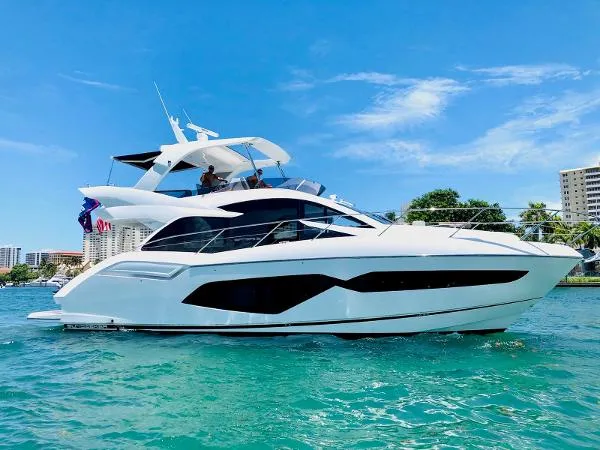 Slide: The Image of Sunseeker 52 Manhattan 2020 - 0