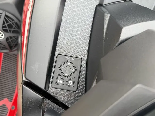 Slide: The Image of Yamaha VX Cruiser 2026 - 18