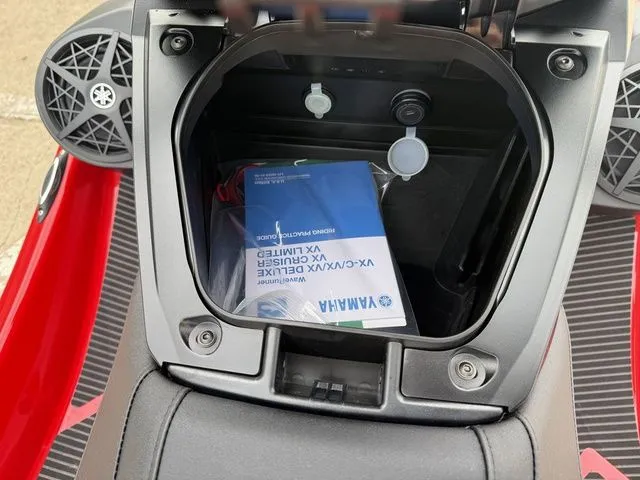 Slide: The Image of Yamaha VX Cruiser 2026 - 21